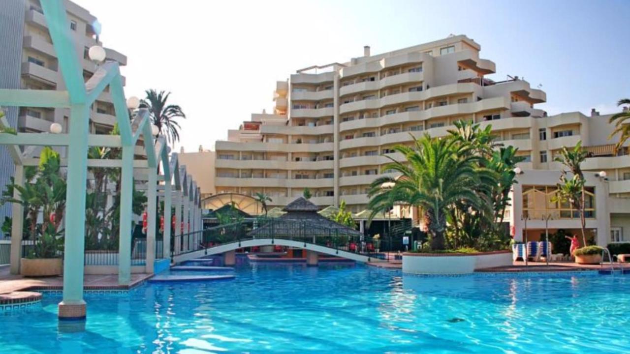 Benalmadena Benalbeach Parking Privado Exterior foto