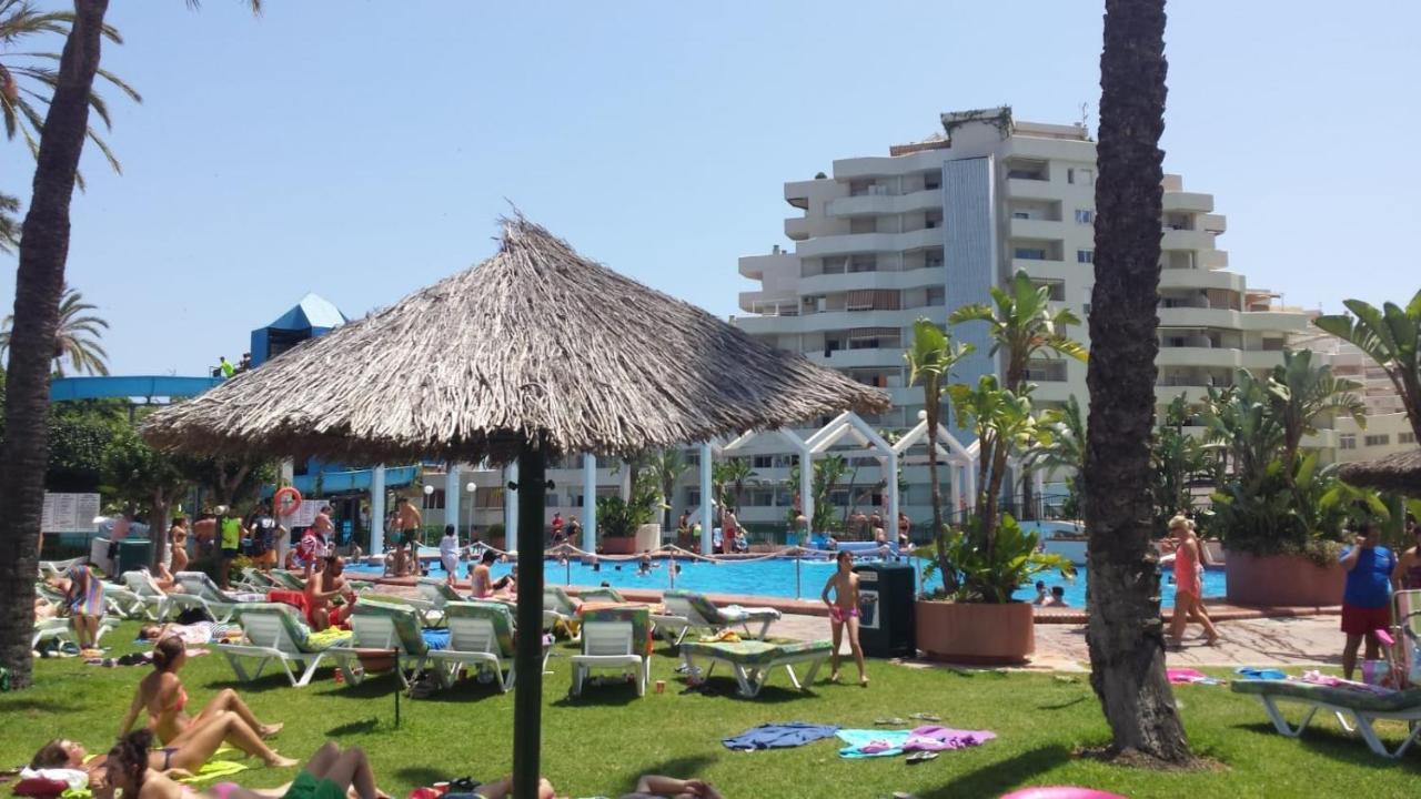 Benalmadena Benalbeach Parking Privado Exterior foto