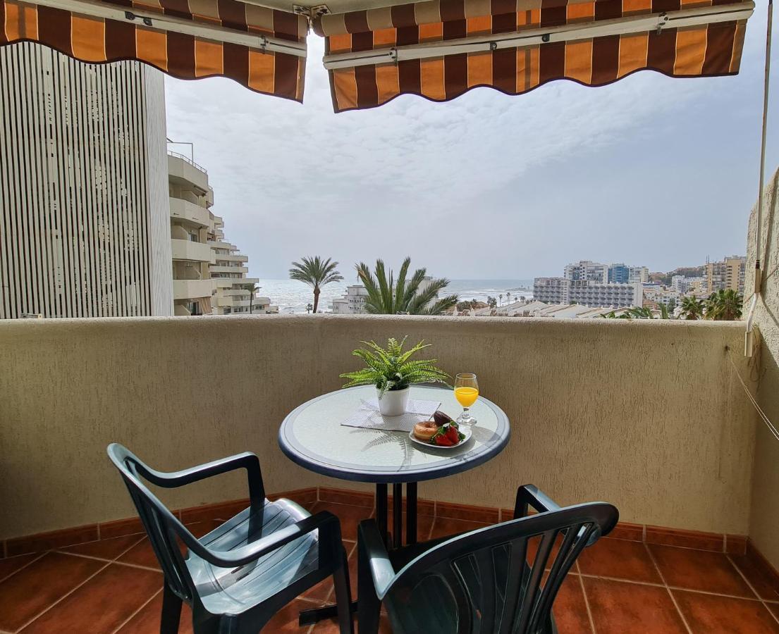 Benalmadena Benalbeach Parking Privado Exterior foto