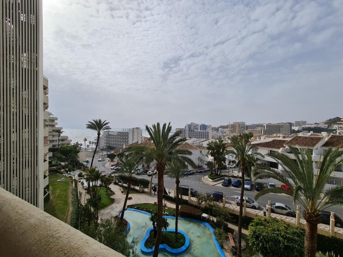 Benalmadena Benalbeach Parking Privado Exterior foto