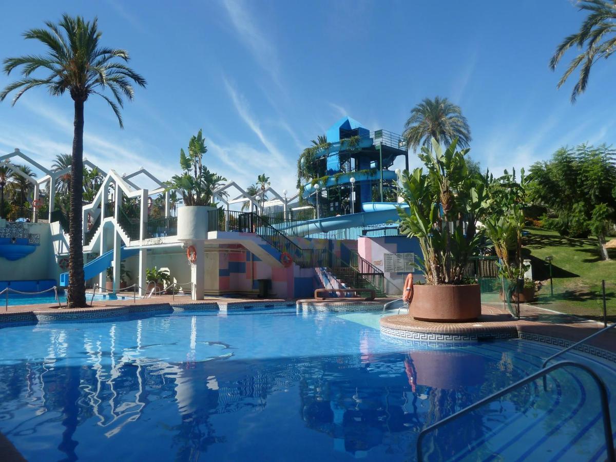 Benalmadena Benalbeach Parking Privado Exterior foto
