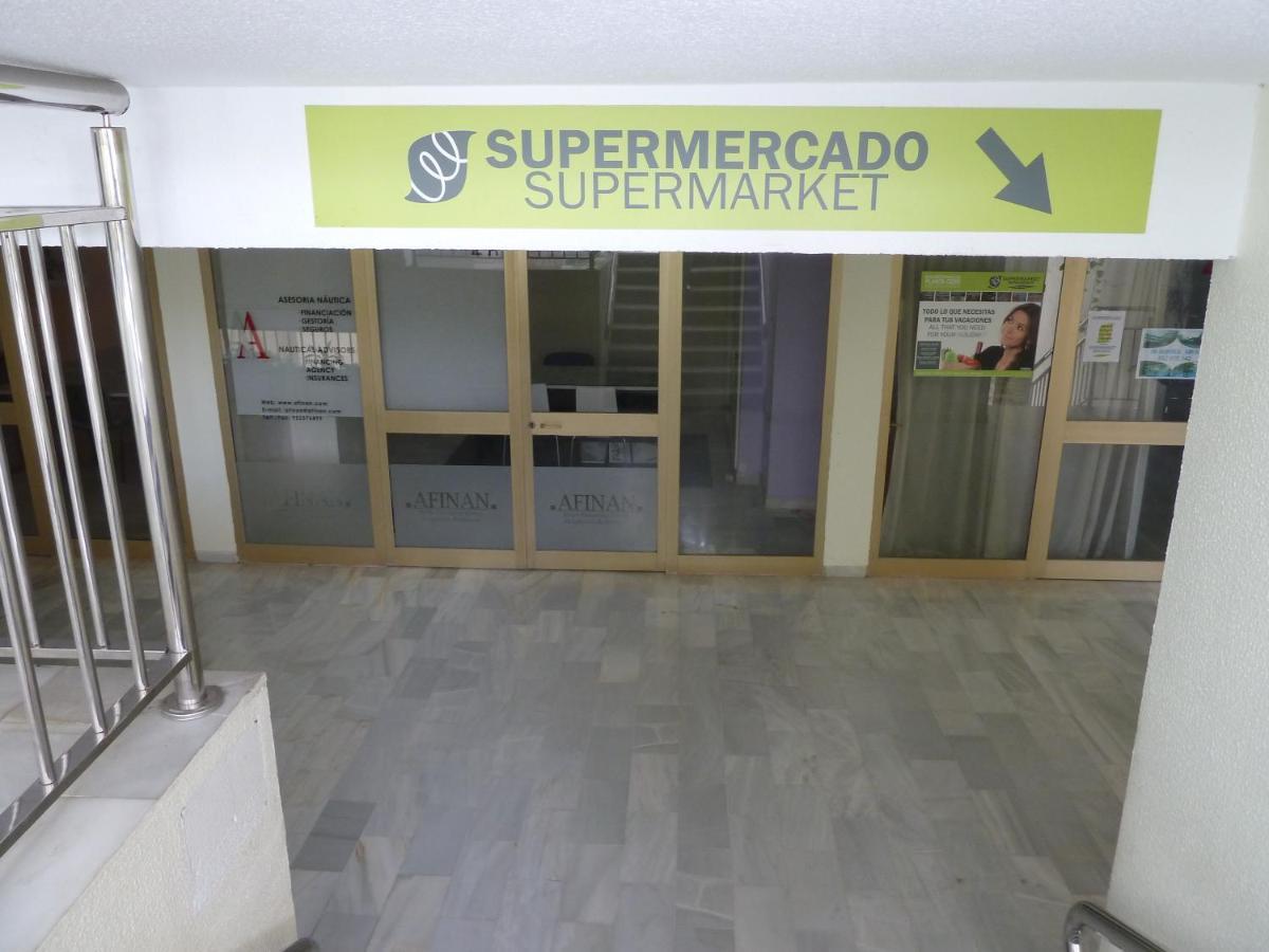 Benalmadena Benalbeach Parking Privado Exterior foto