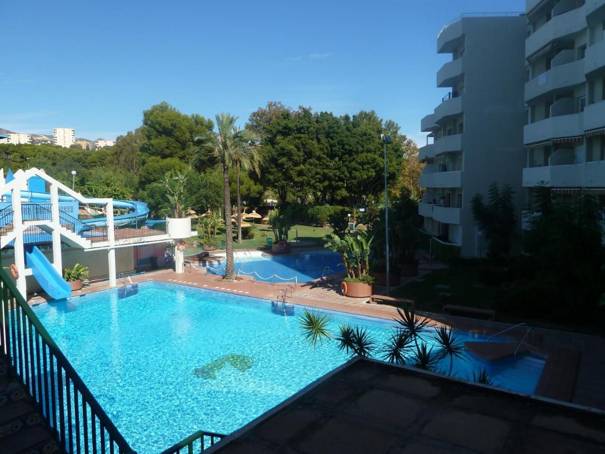 Benalmadena Benalbeach Parking Privado Exterior foto