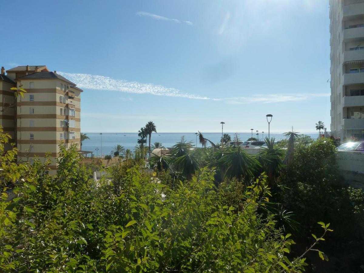 Benalmadena Benalbeach Parking Privado Exterior foto