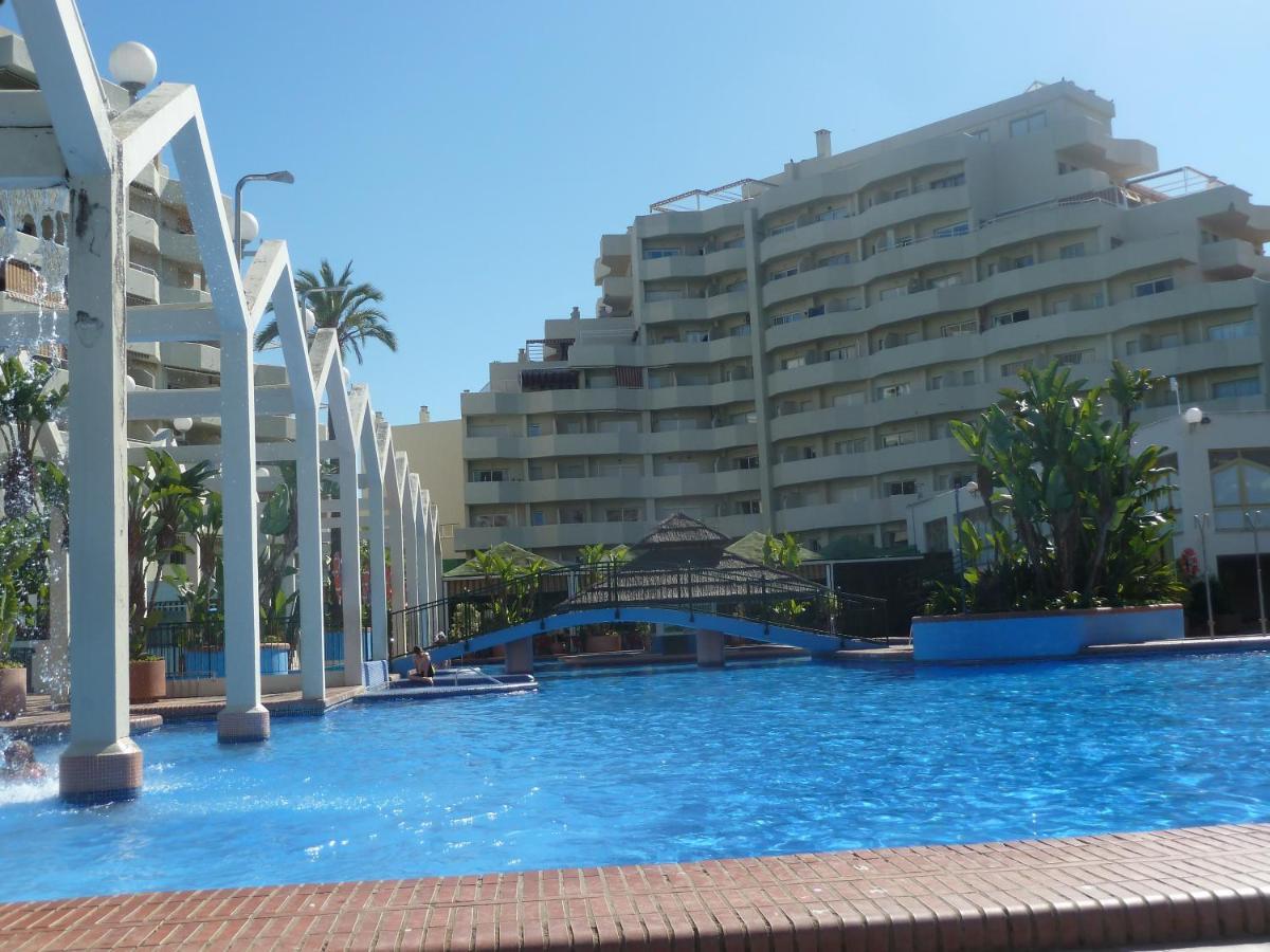 Benalmadena Benalbeach Parking Privado Exterior foto