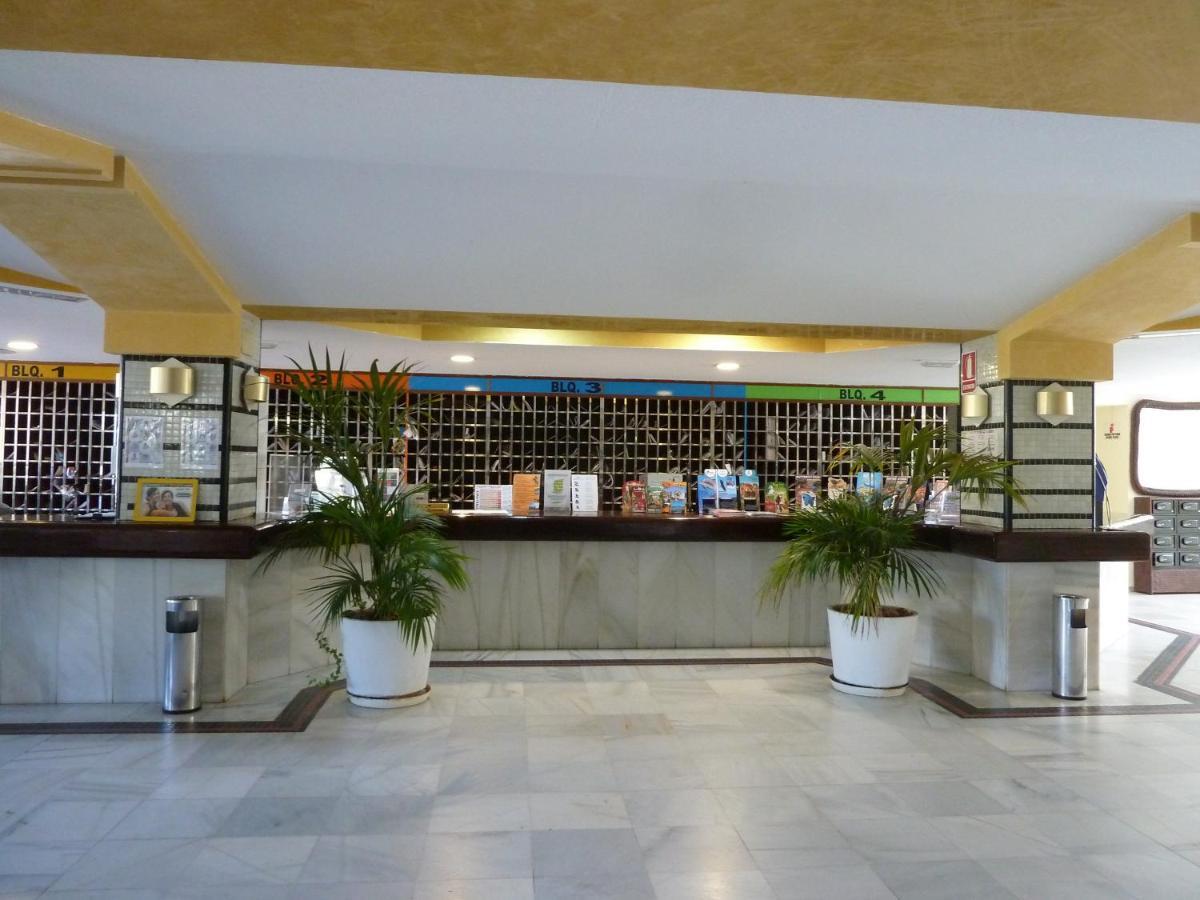 Benalmadena Benalbeach Parking Privado Exterior foto